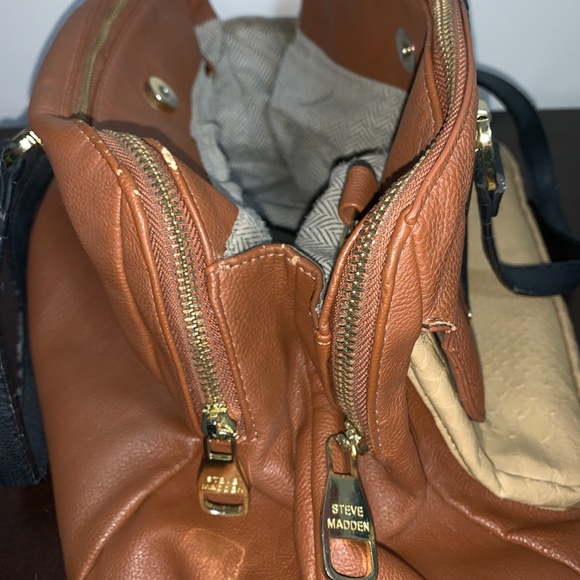Steve Madden Handbag/Purse - Picture 3 of 4